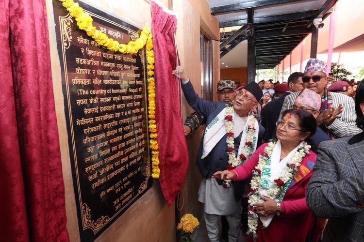 प्रधानमन्त्री ओलीले गरे मानवसेवा आश्रम भवनको उद्घाटन